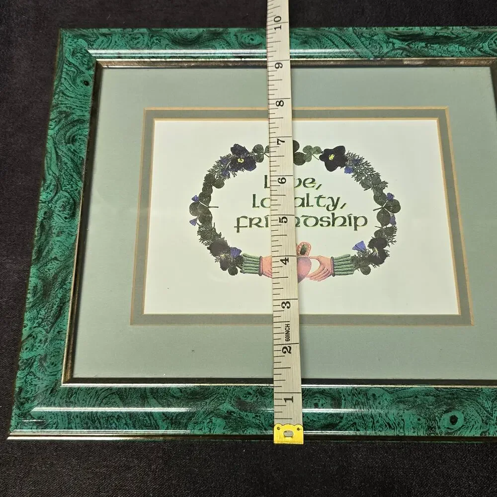Irish Claddagh Symbol Love Loyalty Friendship Print Green Marble Frame 10
